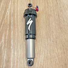 Ammortizzatore pneumatico