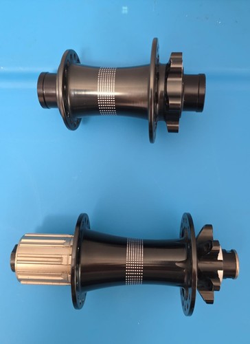 Raro set mozzi - mozzi, ruote